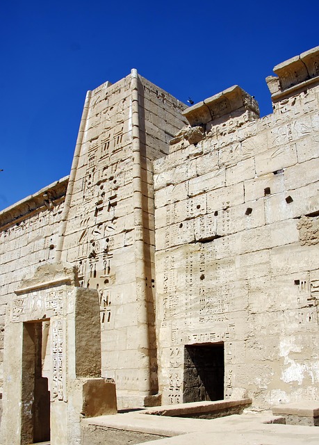 egypt, thebes, luxor, temple, medinet habu, pylon, court, architecture, antique, wall, old building, archaeology, travel, culture